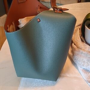 MDBM Cholet Leather Bucket Bag